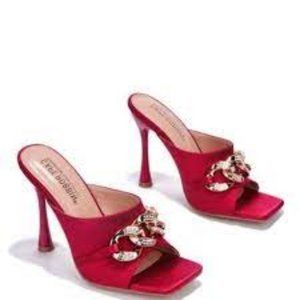 NWT CAPE ROBBIN DISTENY SATIN RHINESTONE CHAIN TRIM HIGH HEELS RED 8.5